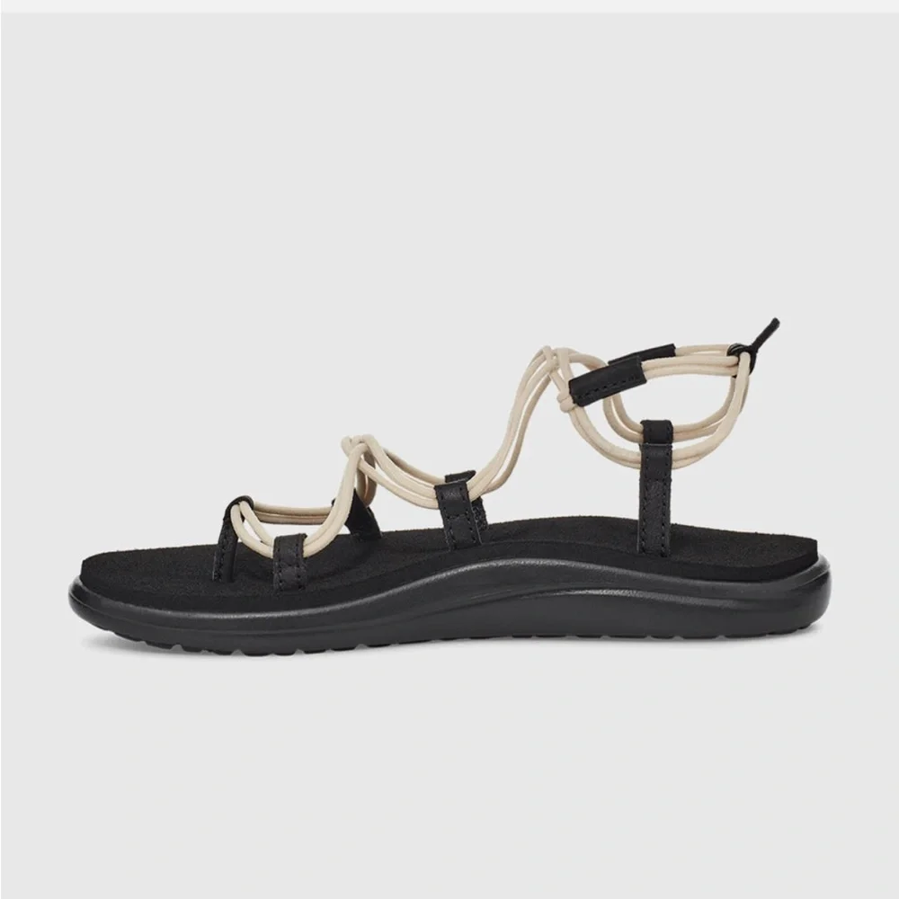 NWT! NEVER WORN! Teva Women's Voya Infinity Strappy Sandals - Black & White - Picture 2 of 9